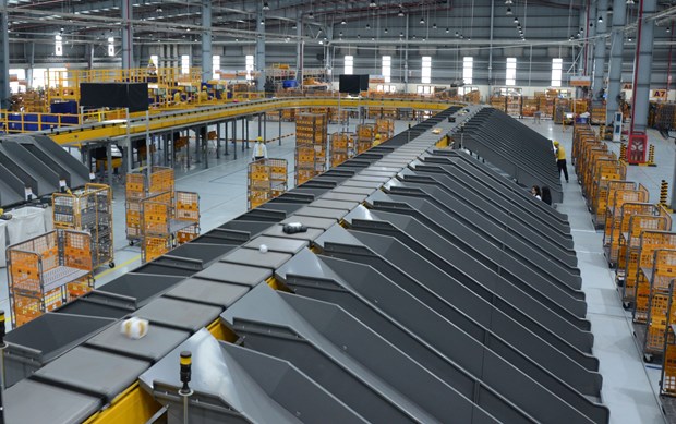 La Poste du Vietnam modernise son système de tri de colis au Centre